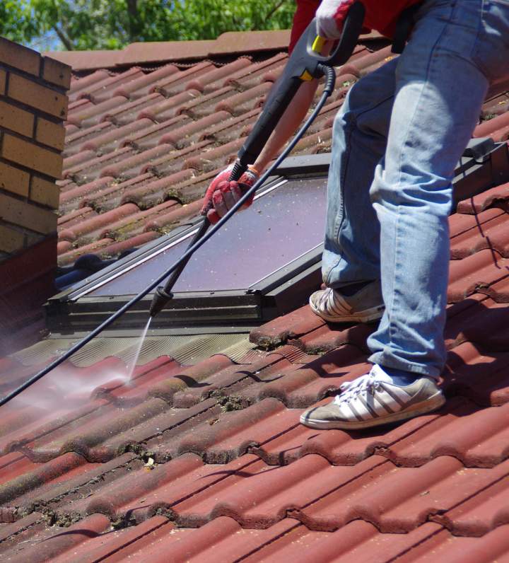 Démoussage de toiture à Dammarie-les-Lys
